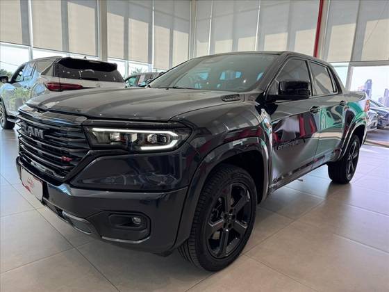 RAM RAMPAGE 2.0 HURRICANE 4 TURBO GASOLINA R/T 4X4 AUTOMÁTICO